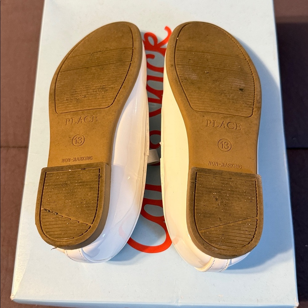 Children’s place white dress shoes - Picture 2 of 2